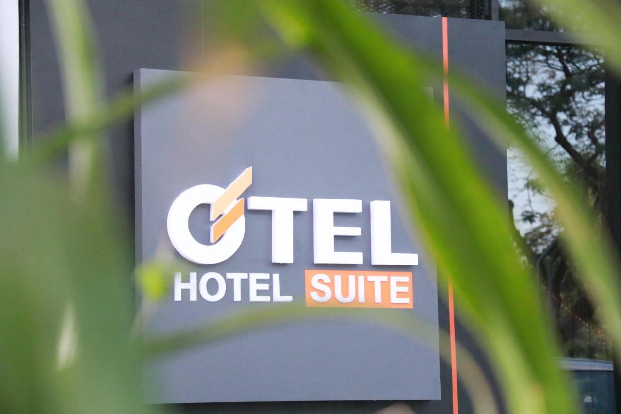 Otel Hotel Suite Sibu Kültér fotó