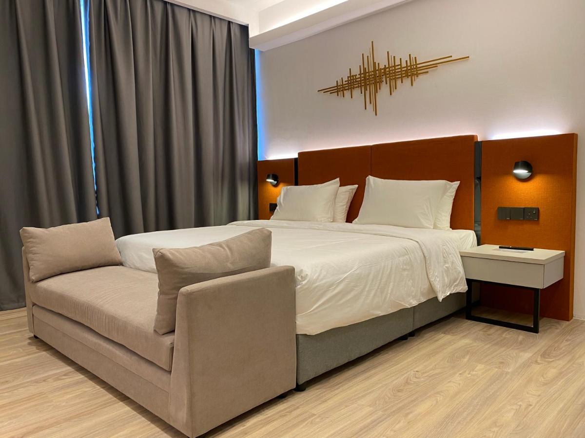 Otel Hotel Suite Sibu Kültér fotó